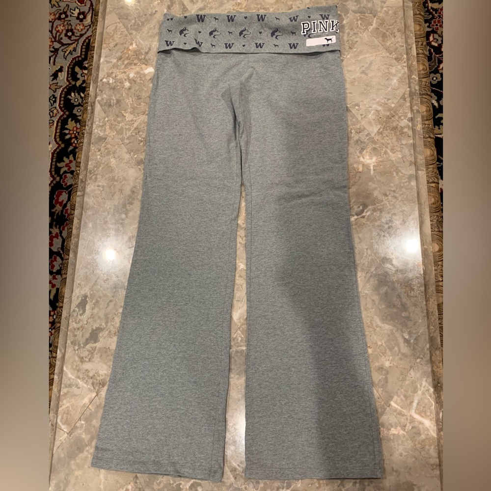 PINK Victoria’s Secret UW Huskies Pants L